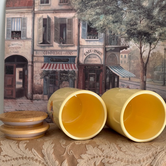 The Girlfriend From AARP Butterfly Ceramic Canisters Set 2 Wood Lids NWOT - Picture 4 of 13